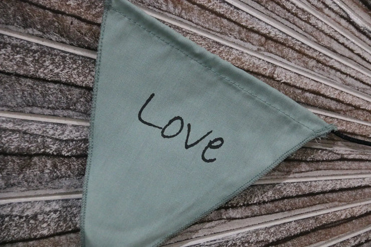 SMALL BALINESE AFFIRMATION / PRAYER FLAGS - SMALL BALI AFFIRMATION BUNTING Comic Blueprint7